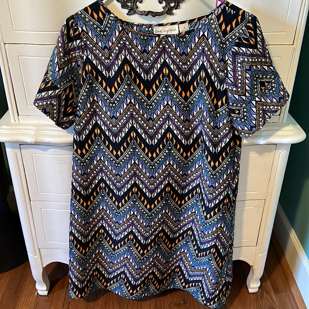 Like New. Boutique dress love&Grace size small. church work school wedding